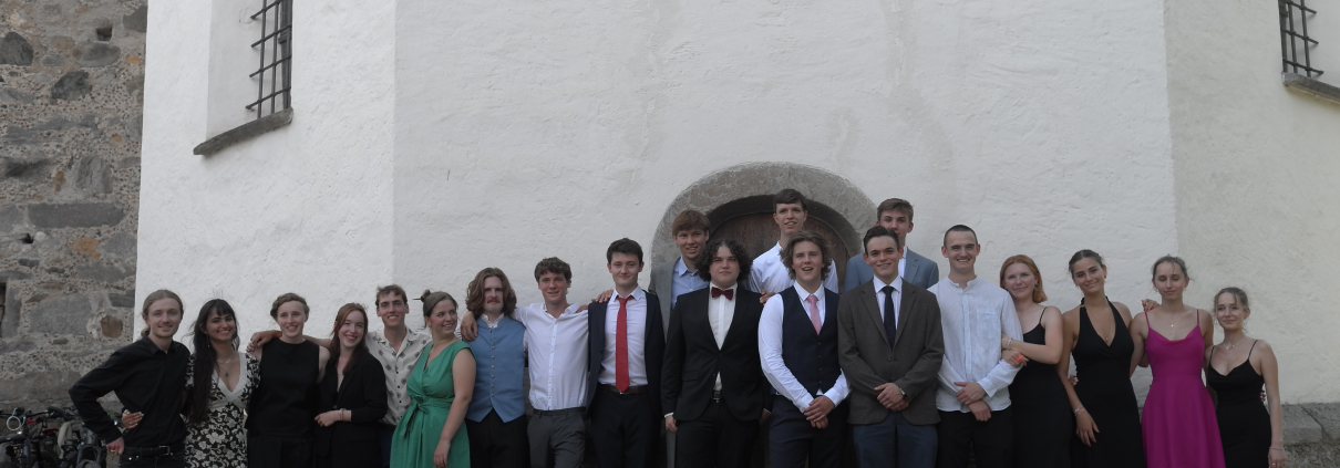 Abiturienten der Freien Waldorfschule Chiemgau
